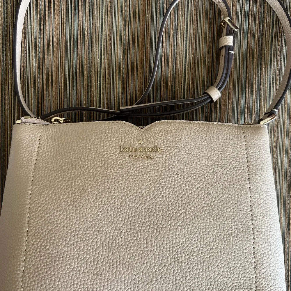 Kate Spade Cream Textured Crossbody Bag - Picture 2 of 11